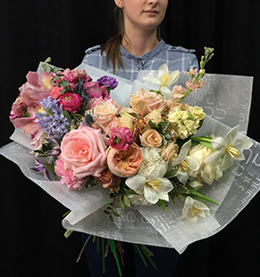 Авторский букет «Аваланже»